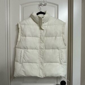 Viral Women's White Puffer Vest